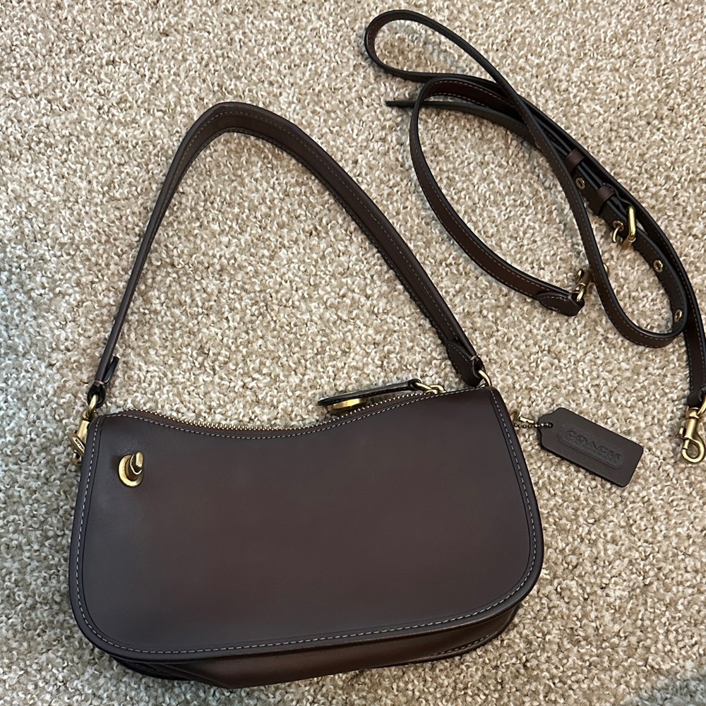 Coach Maple Swinger Bag